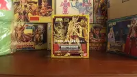 Figuras de acción y Myth Cloth